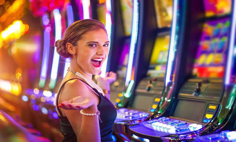 Do players earn comp points when they play bitcoin live roulette?